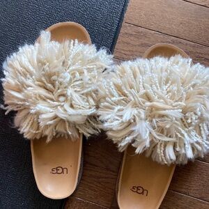 Ugg slides